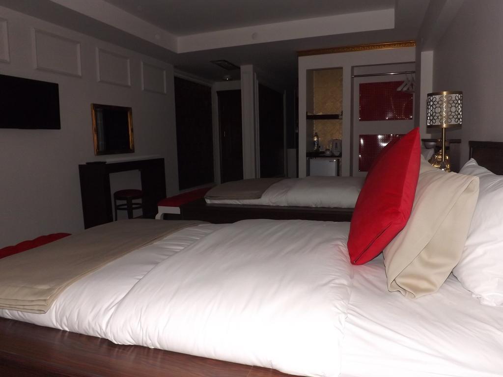 קארס The Gala Palace Suits חדר תמונה